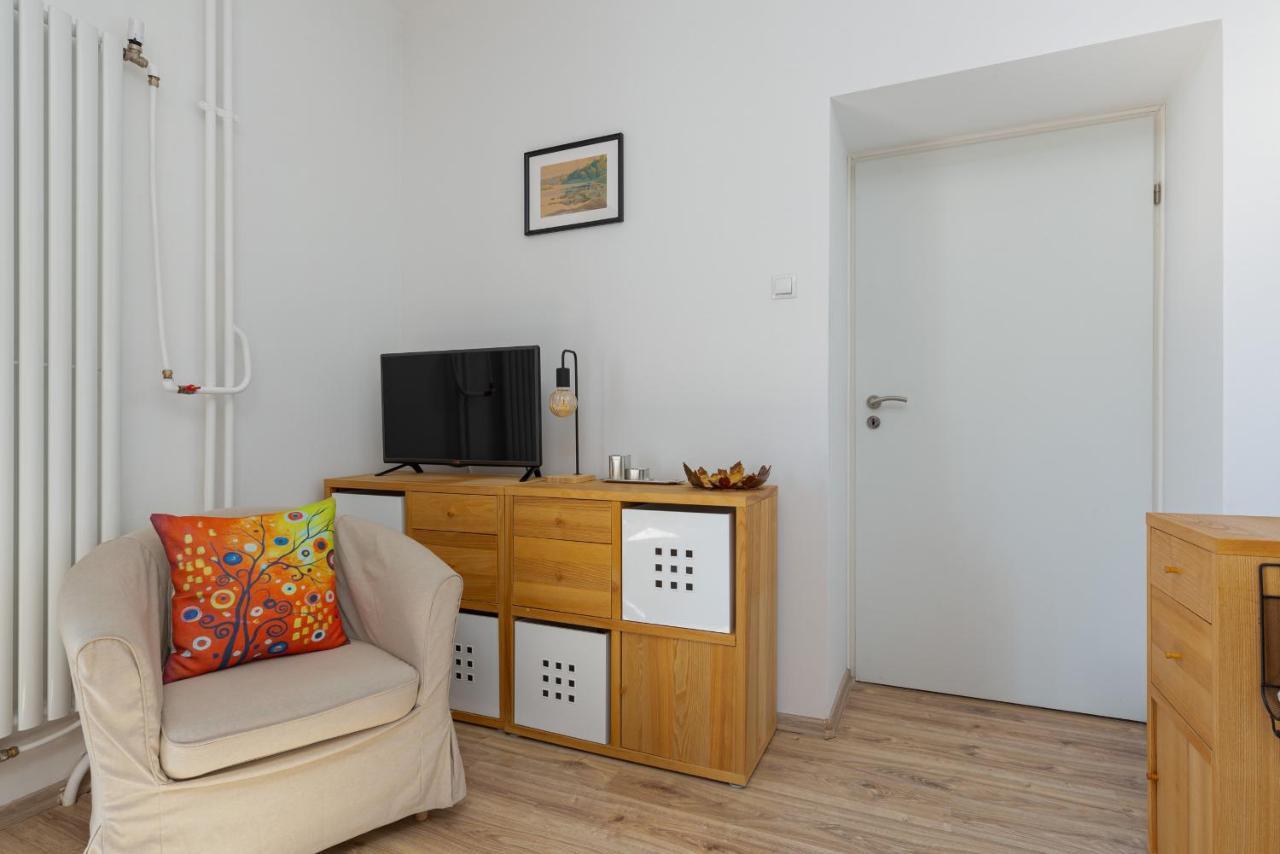 Apartment Bialobrzeska Warsaw By Noclegi Renters Eksteriør bilde