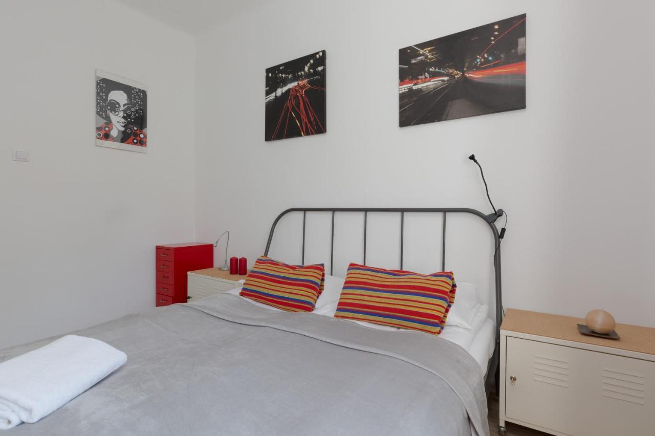 Apartment Bialobrzeska Warsaw By Noclegi Renters Eksteriør bilde